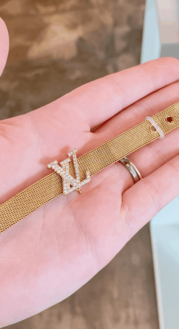 Pulseira Charm com berloque