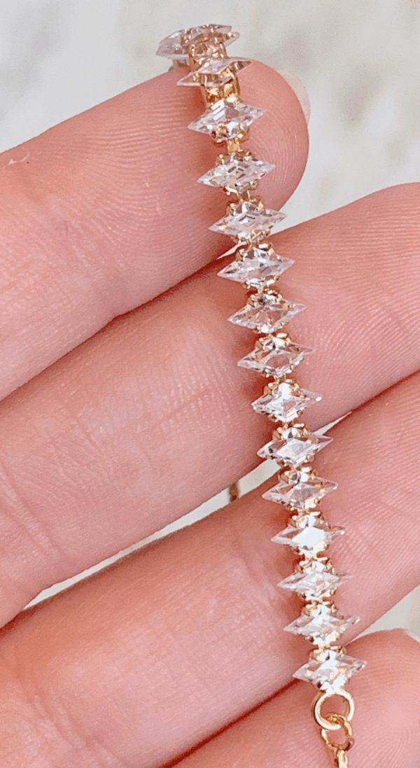 Pulseira gota pedra navette