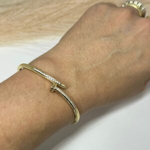 BRACELETE PREGO CRAVEJADO
